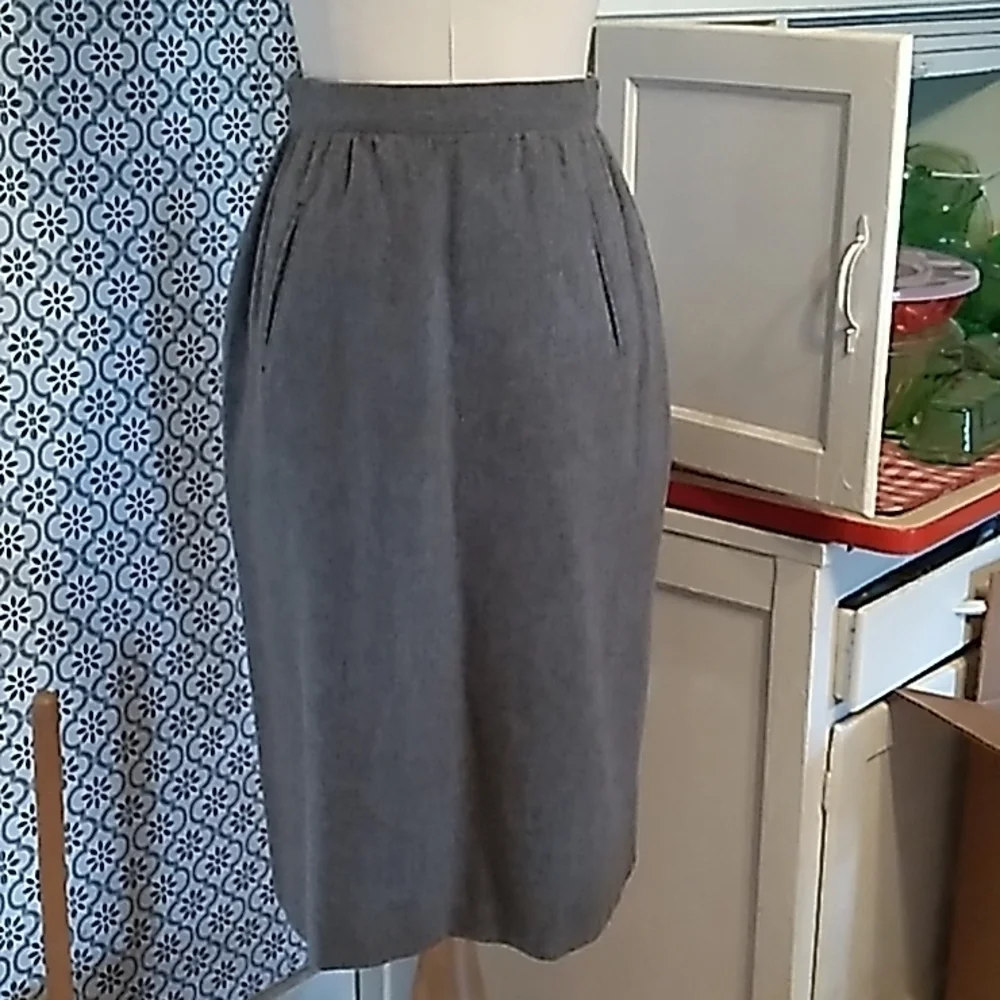 Vintage gray 100% wool skirt